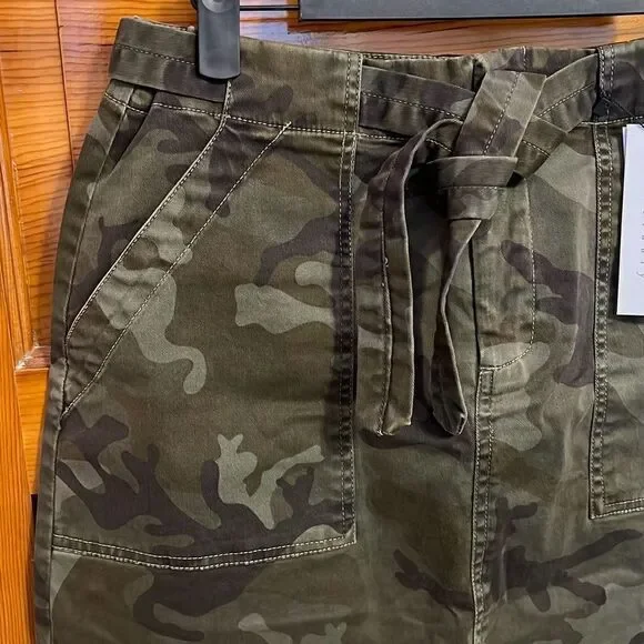 Sanctuary Green Camo Denim Mini Skirt Women’s Size 28